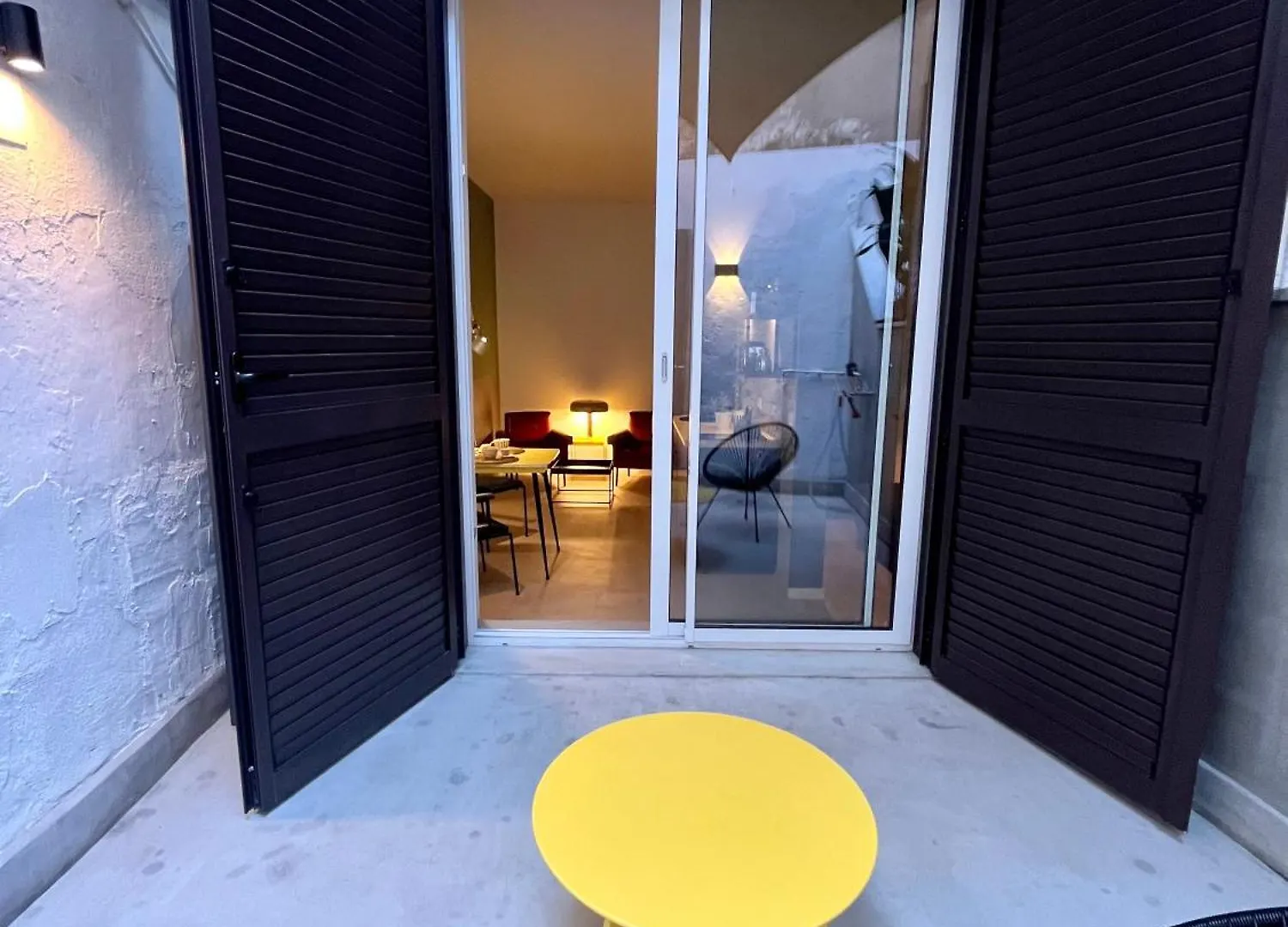 Concrete Apartment Museo Naples Italy